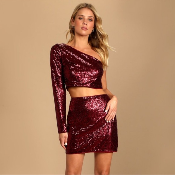 Lulu’s Burgundy Sequin One-Shoulder Two-Piece Mini Dress - Picture 2 of 2